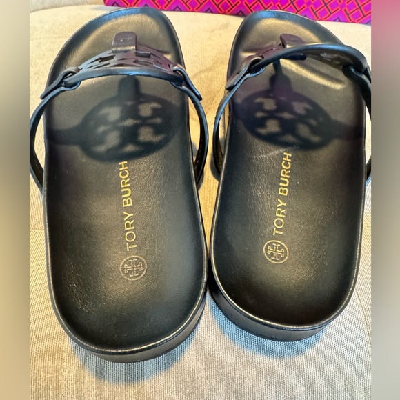 Black Minimalist Thong Sandals with Glossy Straps - Picture 11 of 14